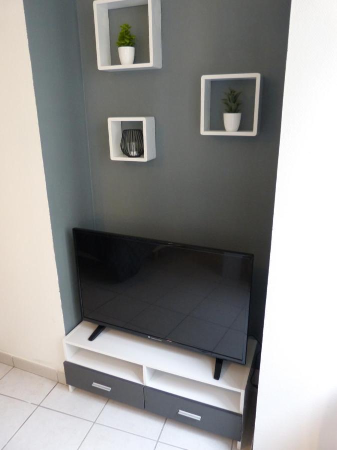 Appartement 1 Cherbourg Centre Avec Netflix Et Wifi Luaran gambar